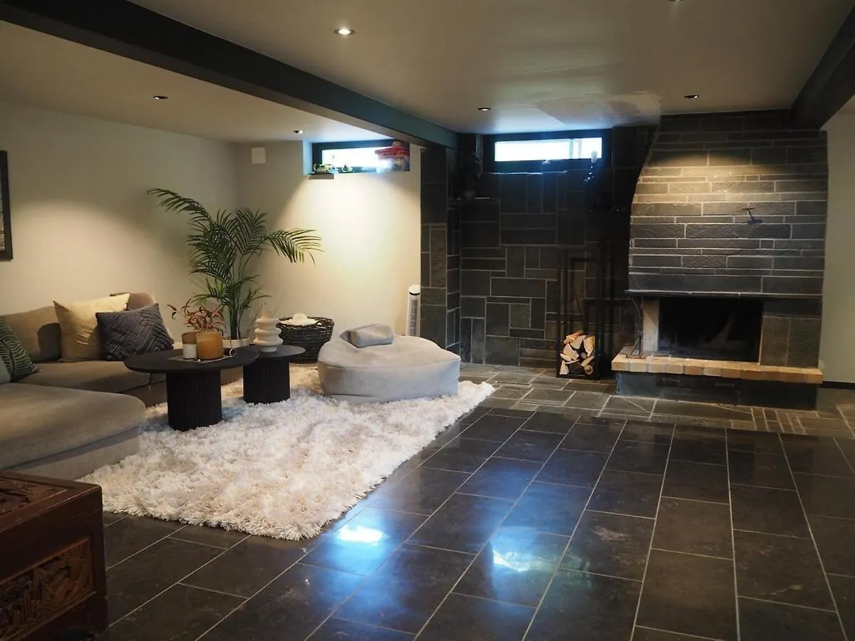 Social Villa Near The Sea! Gothenburg Sweden