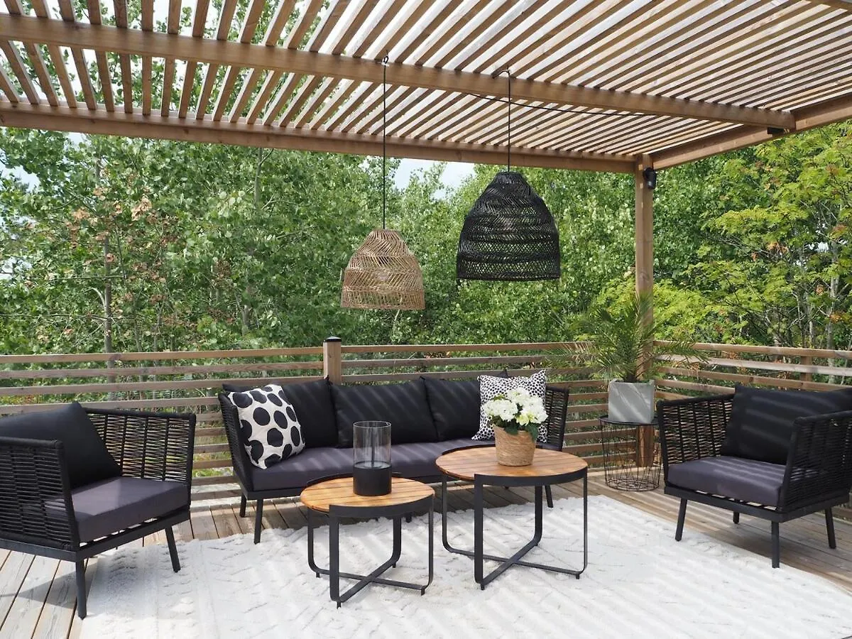 Social Villa Near The Sea! Goteborg